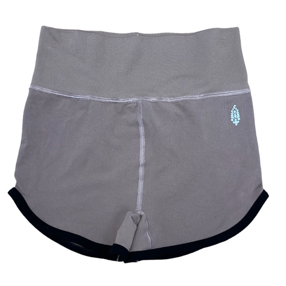 NWOT✨FP MOVEMENT✨- Dip It High Shorts M/L - Picture 2 of 13